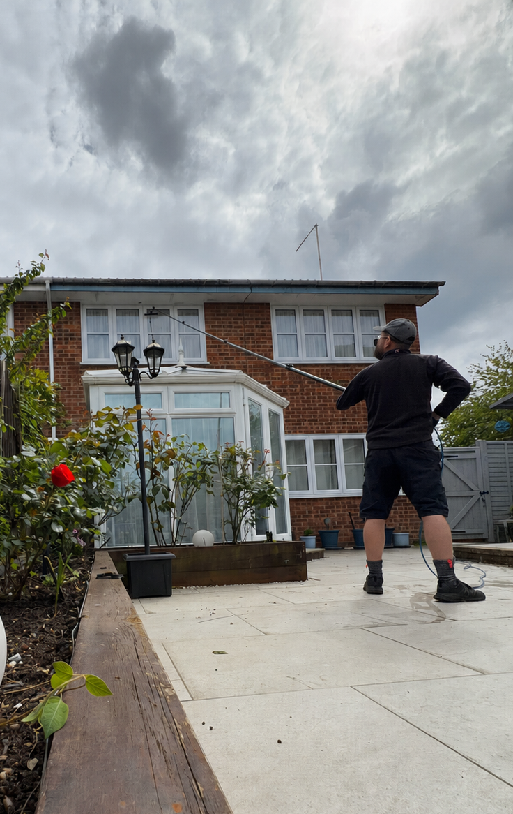 Professional window cleaning using pure water reach and wash pole system